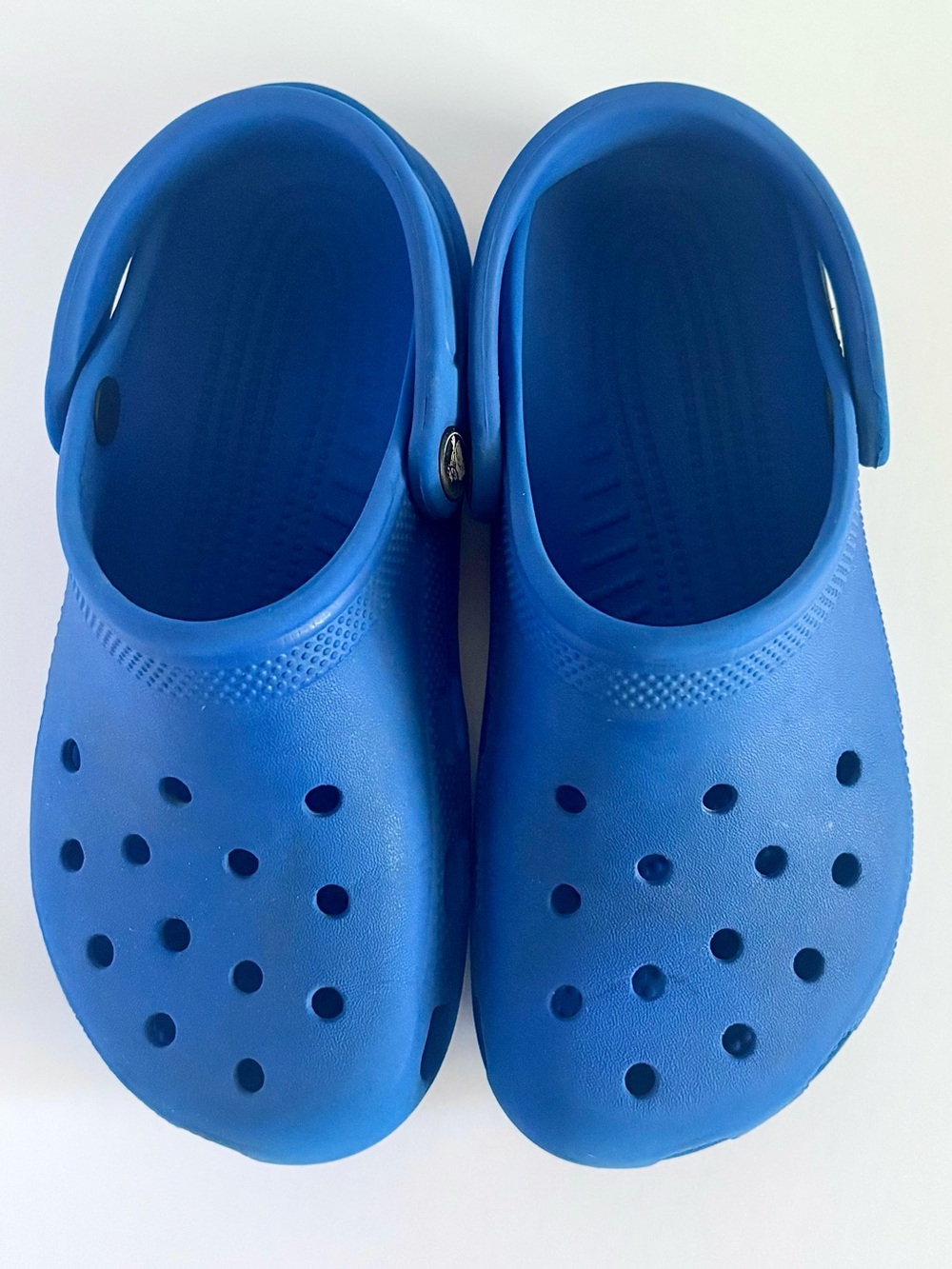 Crocs Classic Clog — Kids/Youth/Big Kids J4 — Blue — GUC - Picture 2 of 12